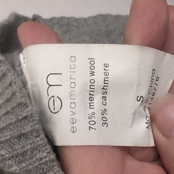 Eeva Marita Grey Merino Wool Cashmere Blend Vneck Sweater Size Small - Picture 3 of 4